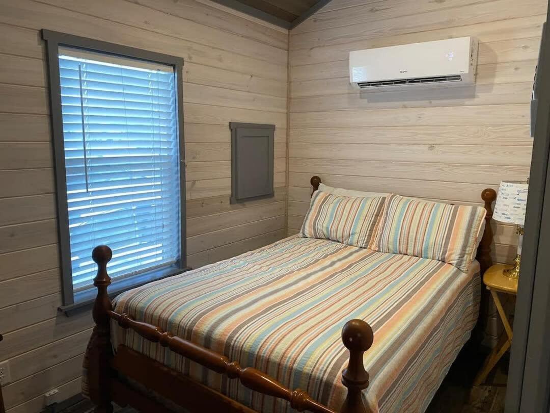 Surf City 2Br Park Home With Waterfront View And Parking Esterno foto