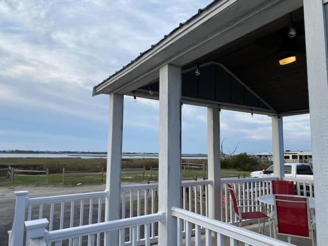 Surf City 2Br Park Home With Waterfront View And Parking Esterno foto