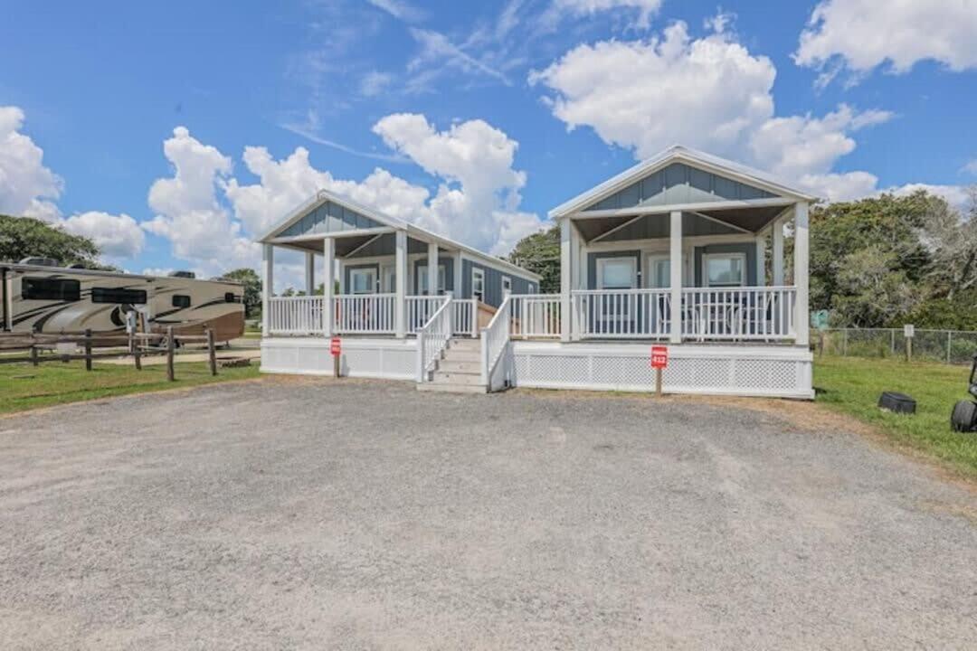 Surf City 2Br Park Home With Waterfront View And Parking Esterno foto